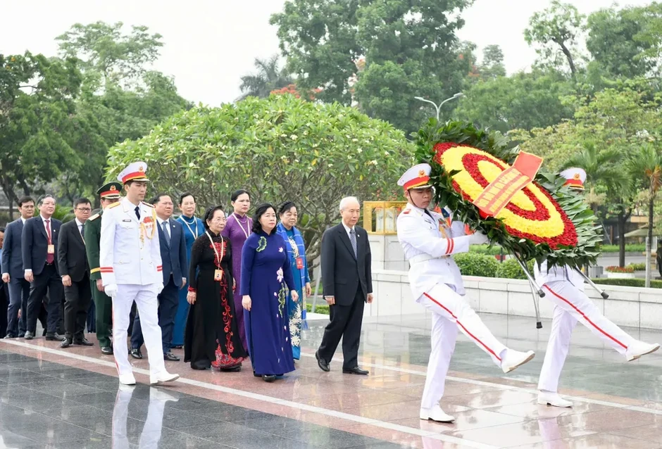 Đại hội đại biểu toàn quốc MTTQ Việt Nam lần thứ XI bước vào ngày làm việc đầu tiên Đại hội đại biểu toàn quốc MTTQ Việt Nam lần thứ XI bước vào ngày làm việc đầu tiên