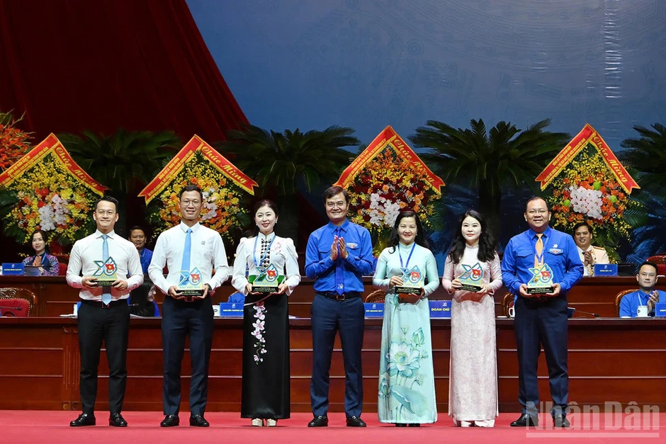 Đại hội Đoàn toàn quốc thống nhất 6 nhóm giải pháp và 5 nhiệm vụ đột phá Đại hội Đoàn toàn quốc thống nhất 6 nhóm giải pháp và 5 nhiệm vụ đột phá