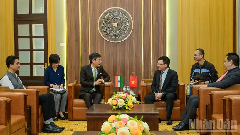 Đại sứ Ấn Độ thăm và làm việc tại Báo Nhân Dân Đại sứ Ấn Độ thăm và làm việc tại Báo Nhân Dân