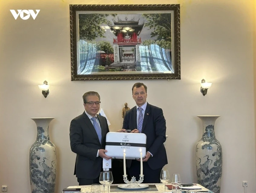 Đại sứ Đặng Minh Khôi: Quan hệ Việt Nam - Nga đang phát triển bền chặt Đại sứ Đặng Minh Khôi: Quan hệ Việt Nam - Nga đang phát triển bền chặt