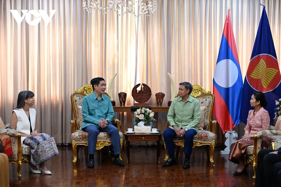 Đại sứ quán Việt Nam tại Thái Lan chúc Tết cổ truyền của Lào Đại sứ quán Việt Nam tại Thái Lan chúc Tết cổ truyền của Lào