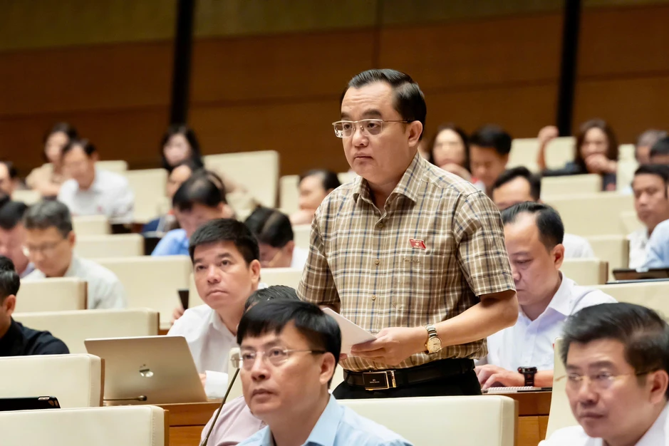 Đại tá Công an cảnh báo rủi ro "người giấu mặt" khi hòa giải trực tuyến Đại tá Công an cảnh báo rủi ro "người giấu mặt" khi hòa giải trực tuyến
