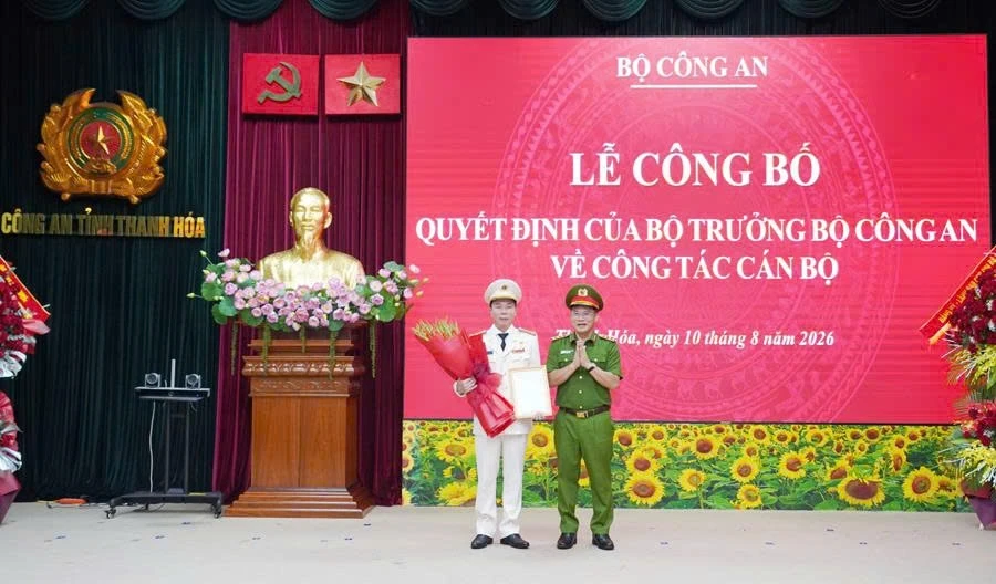 Đại tá Hoàng Quốc Việt giữ chức Giám đốc Công an tỉnh Thanh Hóa Đại tá Hoàng Quốc Việt giữ chức Giám đốc Công an tỉnh Thanh Hóa
