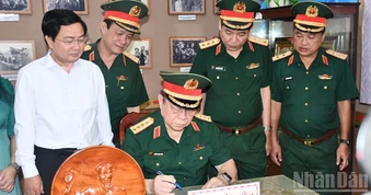 Đại tướng Nguyễn Trọng Nghĩa dự các hoạt động tri ân tại Tây Ninh