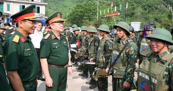Đại tướng Nguyễn Trọng Nghĩa làm việc tại tỉnh Tuyên Quang