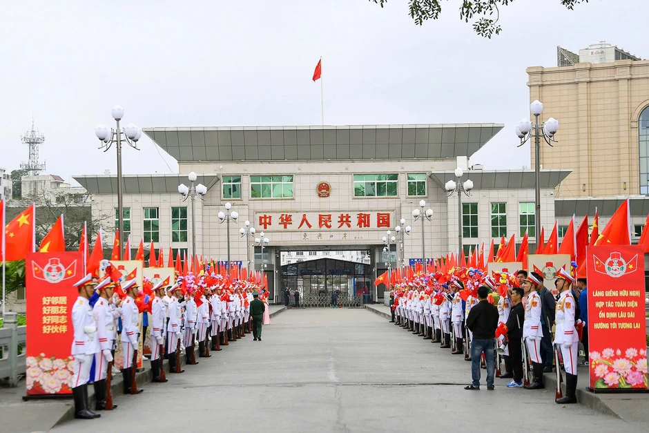 Đại tướng Phan Văn Giang: Bảo đảm vững chắc quốc phòng, giữ vững biên giới, biển đảo Đại tướng Phan Văn Giang: Bảo đảm vững chắc quốc phòng, giữ vững biên giới, biển đảo