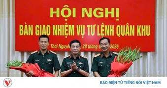 Đại tướng Phan Văn Giang chủ trì bàn giao nhiệm vụ Tư lệnh Quân khu 1