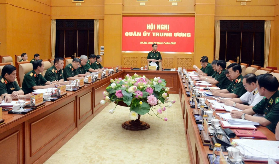 Đại tướng Phan Văn Giang chủ trì Hội nghị Quân ủy Trung ương Đại tướng Phan Văn Giang chủ trì Hội nghị Quân ủy Trung ương