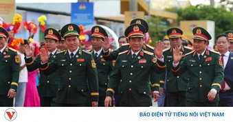 Đại tướng Phan Văn Giang đón đoàn Bộ Quốc phòng Lào dự giao lưu biên giới