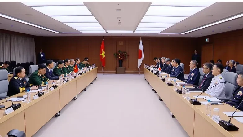 Đại tướng Phan Văn Giang hội đàm cấp cao với Bộ trưởng Quốc phòng Nhật Bản Đại tướng Phan Văn Giang hội đàm cấp cao với Bộ trưởng Quốc phòng Nhật Bản