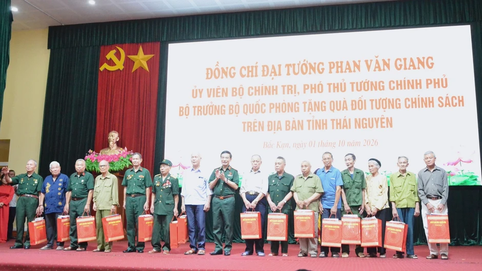 Đại tướng Phan Văn Giang, Phó Thủ tướng Chính phủ, Bộ trưởng Quốc phòng tiếp xúc cử tri Thái Nguyên