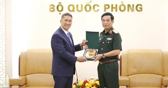Đại tướng Phan Văn Giang tiếp Quyền Bộ trưởng Bộ Hải quân Hoa Kỳ