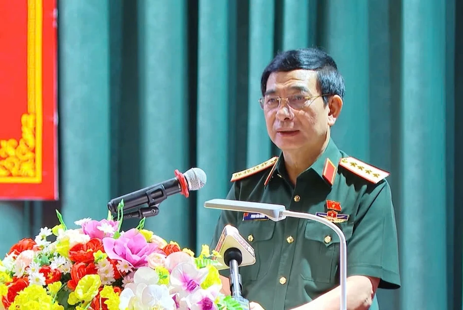 Đại tướng Phan Văn Giang tiếp xúc cử tri Thái Nguyên sau Kỳ họp thứ Nhất Đại tướng Phan Văn Giang tiếp xúc cử tri Thái Nguyên sau Kỳ họp thứ Nhất