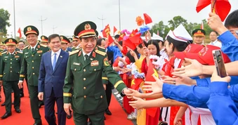 Đại tướng Phan Văn Giang và Đoàn đại biểu Việt Nam sang Trung Quốc dự giao lưu