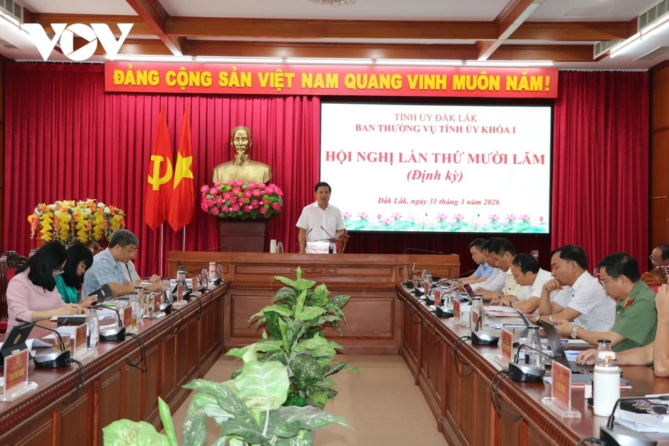 Đắk Lắk nóng chuyện tháo gỡ điểm nghẽn, thể chế cho tăng trưởng Đắk Lắk nóng chuyện tháo gỡ điểm nghẽn, thể chế cho tăng trưởng