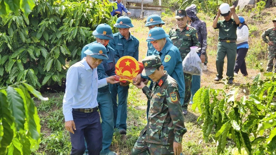 Đắk Lắk quy tập thêm 1 hài cốt liệt sĩ tại núi Cư Jú Đắk Lắk quy tập thêm 1 hài cốt liệt sĩ tại núi Cư Jú