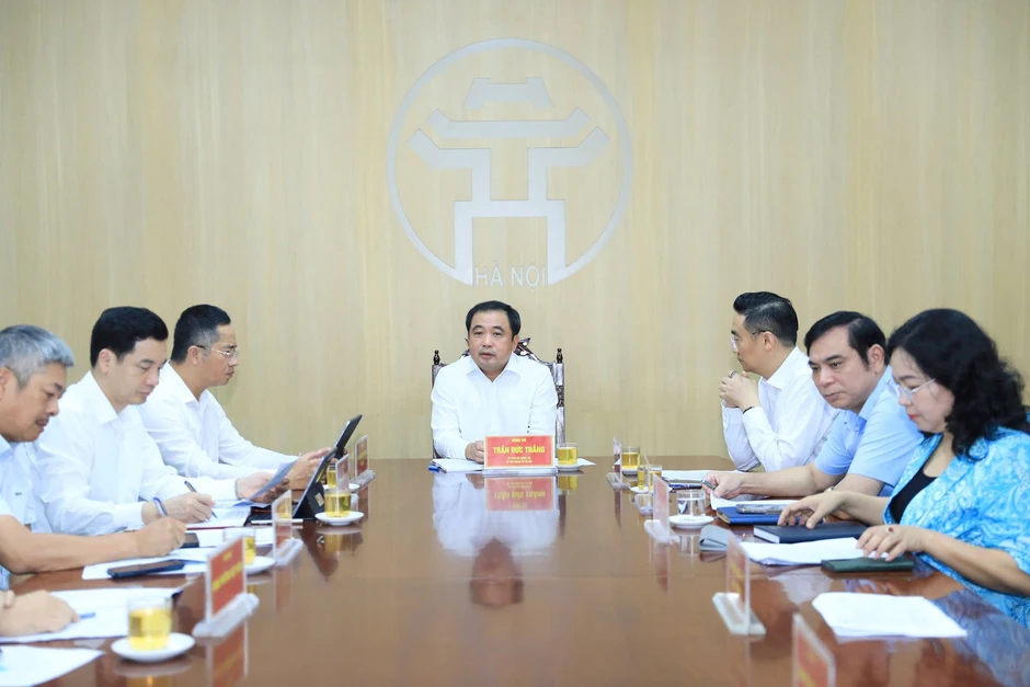 Dân hỏi về giá bồi thường đất, tái định cư, Bí thư Hà Nội yêu cầu xử lý dứt điểm Dân hỏi về giá bồi thường đất, tái định cư, Bí thư Hà Nội yêu cầu xử lý dứt điểm