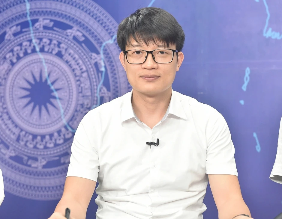 Dân lo xăng E10 làm yếu máy và hao xăng, chuyên gia nói “hoàn toàn yên tâm” Dân lo xăng E10 làm yếu máy và hao xăng, chuyên gia nói “hoàn toàn yên tâm”