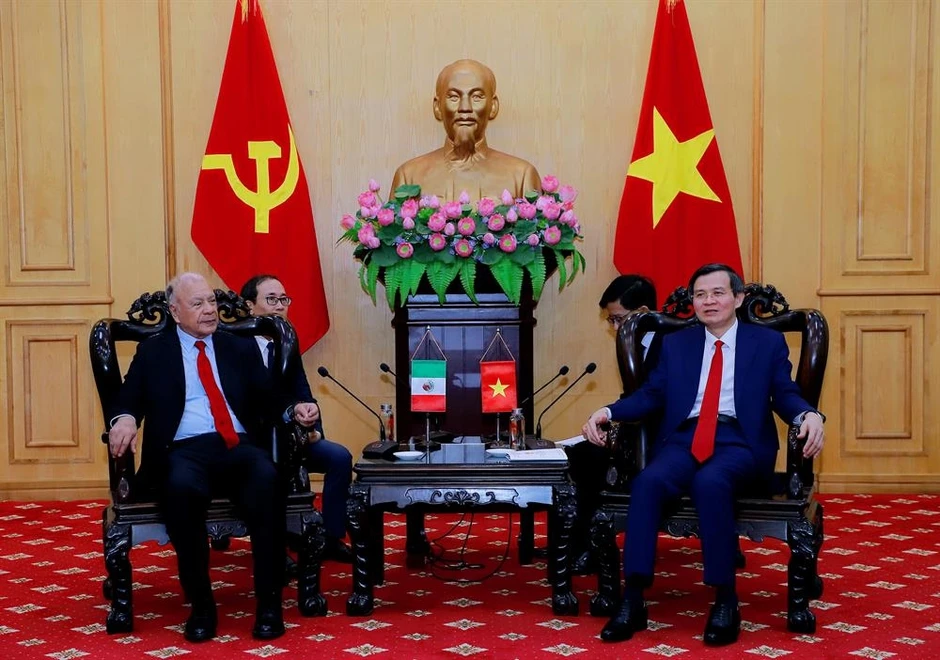 Đảng Lao động Mexico mong muốn mở rộng hợp tác đào tạo cán bộ với Việt Nam Đảng Lao động Mexico mong muốn mở rộng hợp tác đào tạo cán bộ với Việt Nam