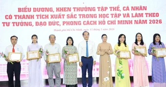 Đảng ủy UBND TPHCM biểu dương 168 điển hình học Bác