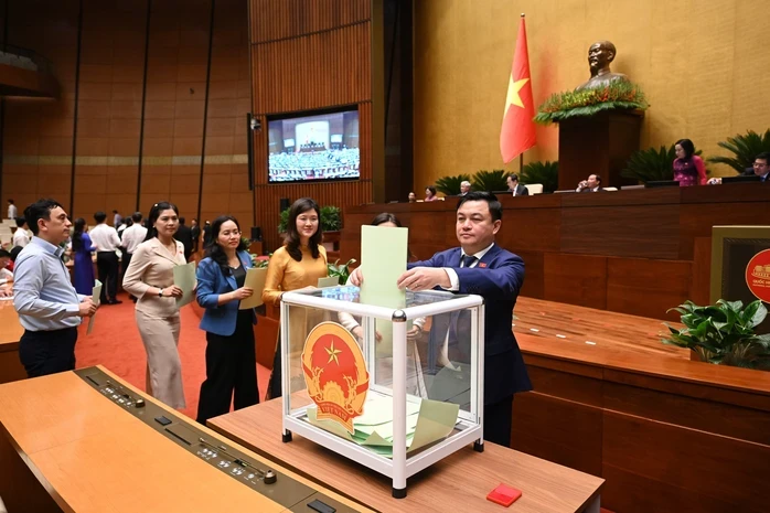 Danh sách 18 ủy viên ủy ban Thường vụ Quốc hội khóa XVI Danh sách 18 ủy viên ủy ban Thường vụ Quốc hội khóa XVI