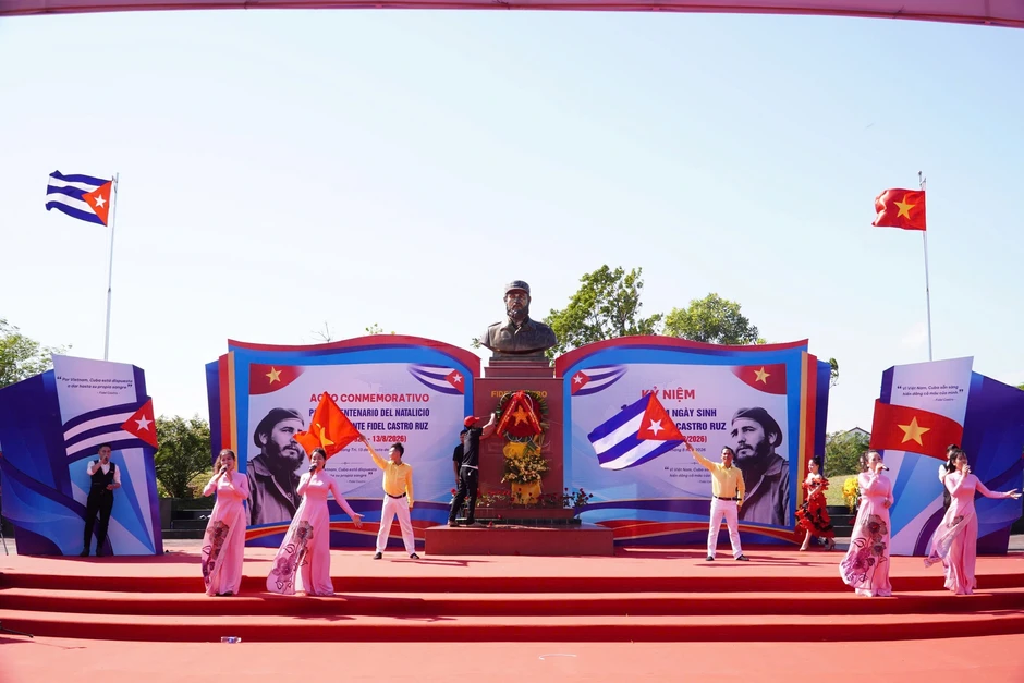 Dấu ấn Chủ tịch Cuba Fidel Castro trên "đất lửa" Quảng Trị Dấu ấn Chủ tịch Cuba Fidel Castro trên "đất lửa" Quảng Trị
