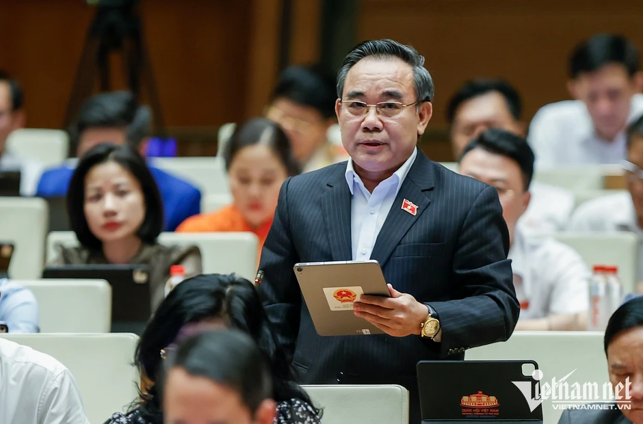 Đấu thầu càng bỏ giá thấp, dự án càng chậm tiến độ Đấu thầu càng bỏ giá thấp, dự án càng chậm tiến độ