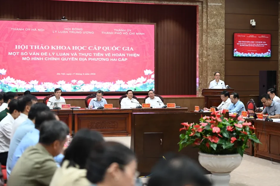 Đẩy mạnh phân cấp, phân quyền cùng phân bổ nguồn lực để địa phương hoạt động hiệu quả