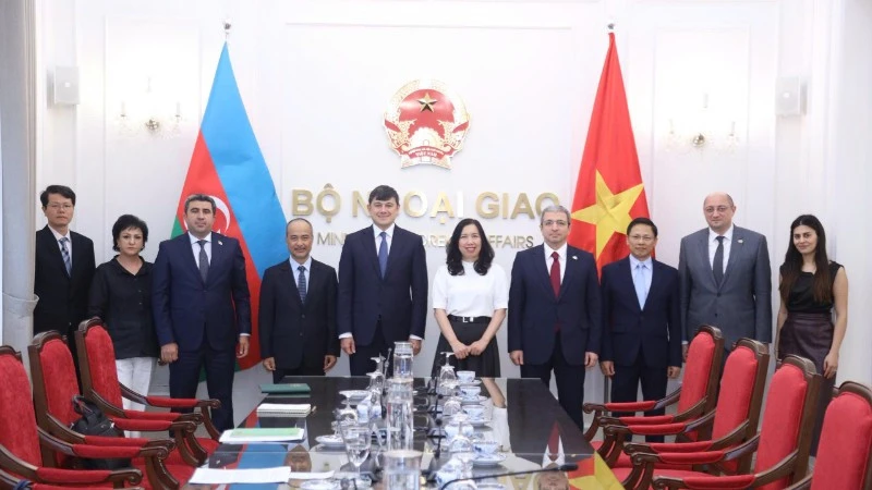 Đẩy mạnh quan hệ hợp tác Việt Nam-Azerbaijan trong lĩnh vực kiều dân Đẩy mạnh quan hệ hợp tác Việt Nam-Azerbaijan trong lĩnh vực kiều dân