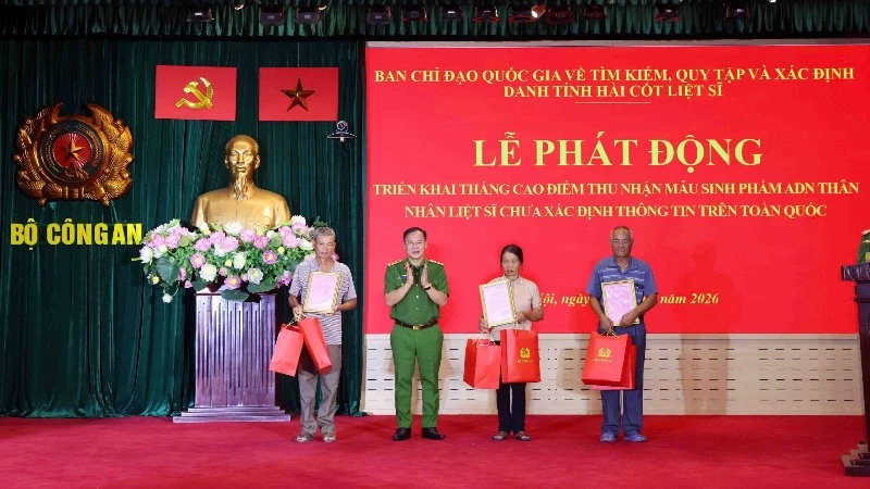 Đẩy nhanh tiến độ thu nhận, xác định danh tính hài cốt liệt sĩ, không để chậm trễ Đẩy nhanh tiến độ thu nhận, xác định danh tính hài cốt liệt sĩ, không để chậm trễ