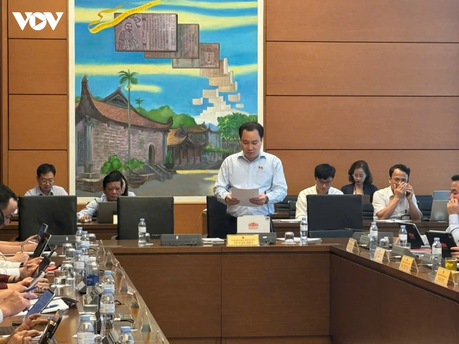 ĐBQH đề nghị bịt "lỗ hổng" quản lý lao động bị trục xuất khỏi nước ngoài