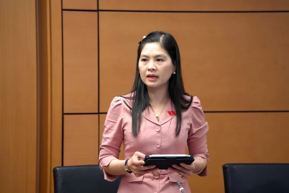 ĐBQH lo ngại tình trạng dùng AI xâm hại, bôi nhọ danh dự trẻ em gái, phụ nữ ĐBQH lo ngại tình trạng dùng AI xâm hại, bôi nhọ danh dự trẻ em gái, phụ nữ