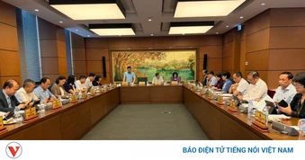 ĐBQH: Văn hóa là con đường ngắn nhất để pháp luật đi vào đời sống