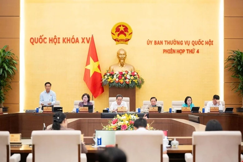 Đề nghị Chính phủ chỉ đạo khẩn trương điều tra làm rõ vụ điểm 10 Toán ở Tuyên Quang Đề nghị Chính phủ chỉ đạo khẩn trương điều tra làm rõ vụ điểm 10 Toán ở Tuyên Quang