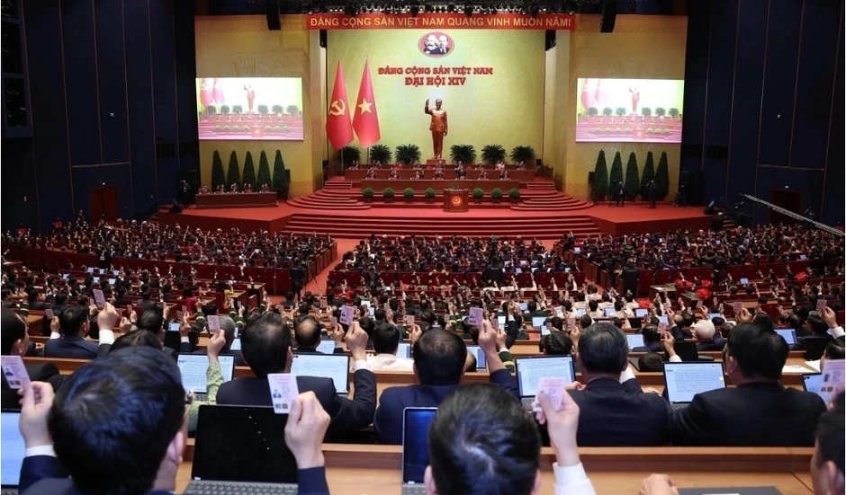 Để Nghị quyết thấm sâu vào nhận thức, tình cảm và hành động của nhân dân Để Nghị quyết thấm sâu vào nhận thức, tình cảm và hành động của nhân dân