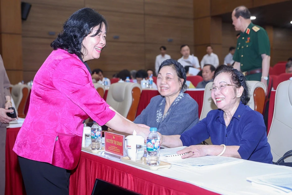 Để nhân dân được thụ hưởng thành quả phát triển Để nhân dân được thụ hưởng thành quả phát triển