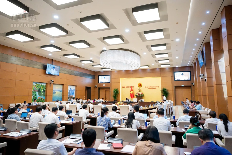 Đề xuất cấm dàn xếp nâng khống giá thầu, chia nhỏ dự án để chỉ định thầu Đề xuất cấm dàn xếp nâng khống giá thầu, chia nhỏ dự án để chỉ định thầu