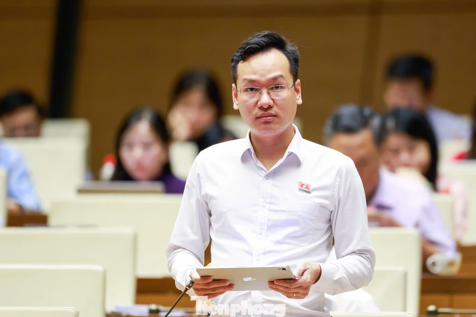 Đề xuất cấm xuất cảnh người từng vi phạm, cư trú bất hợp pháp khi lao động ở nước ngoài Đề xuất cấm xuất cảnh người từng vi phạm, cư trú bất hợp pháp khi lao động ở nước ngoài