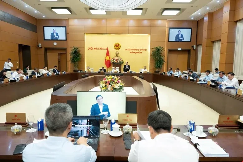 Đề xuất chính quyền Thủ đô không chỉ thực thi mà còn "thiết kế chính sách"
