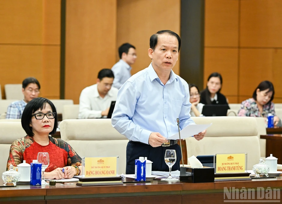 Đề xuất lược bỏ 5 nhóm hình thức văn bản quy phạm pháp luật Đề xuất lược bỏ 5 nhóm hình thức văn bản quy phạm pháp luật