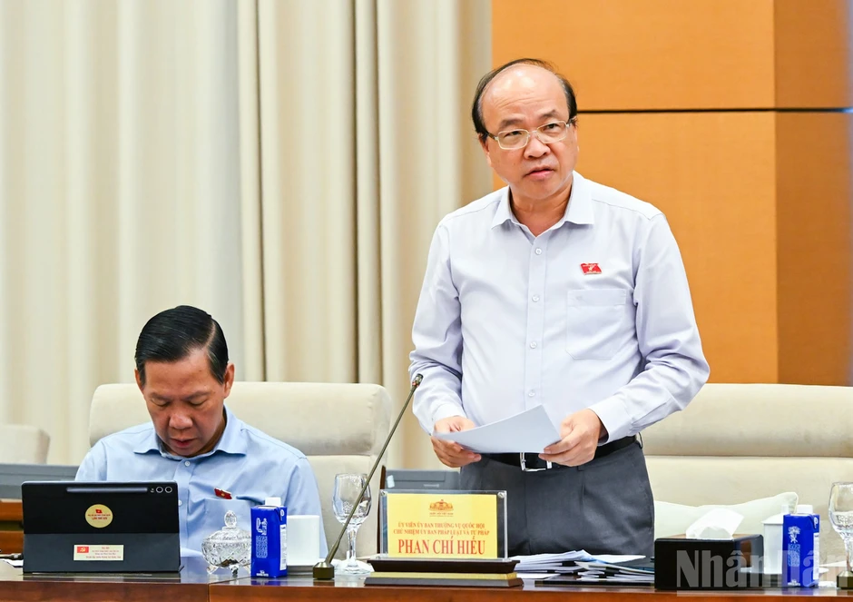 Đề xuất lược bỏ 5 nhóm hình thức văn bản quy phạm pháp luật Đề xuất lược bỏ 5 nhóm hình thức văn bản quy phạm pháp luật