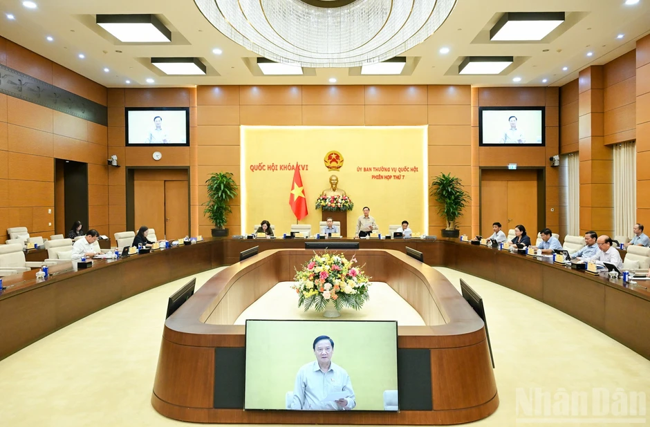 Đề xuất lược bỏ 5 nhóm hình thức văn bản quy phạm pháp luật Đề xuất lược bỏ 5 nhóm hình thức văn bản quy phạm pháp luật