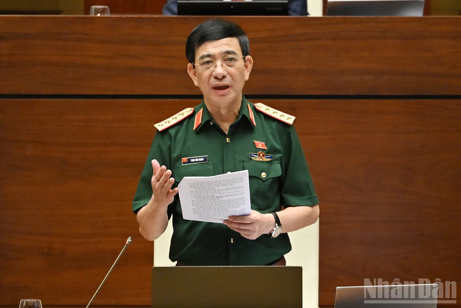 Đề xuất nhiều giải pháp hoàn thiện pháp luật về quân sự, quốc phòng Đề xuất nhiều giải pháp hoàn thiện pháp luật về quân sự, quốc phòng
