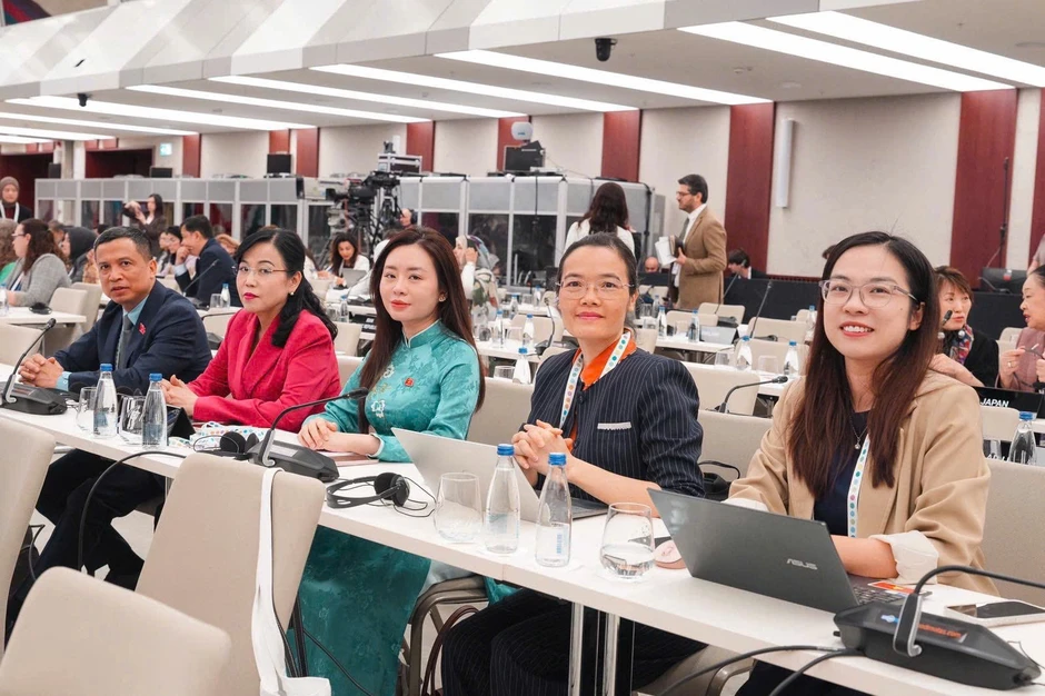 Đề xuất tăng số lượng phụ nữ trong Chính phủ, Quốc hội, chính quyền các cấp Đề xuất tăng số lượng phụ nữ trong Chính phủ, Quốc hội, chính quyền các cấp