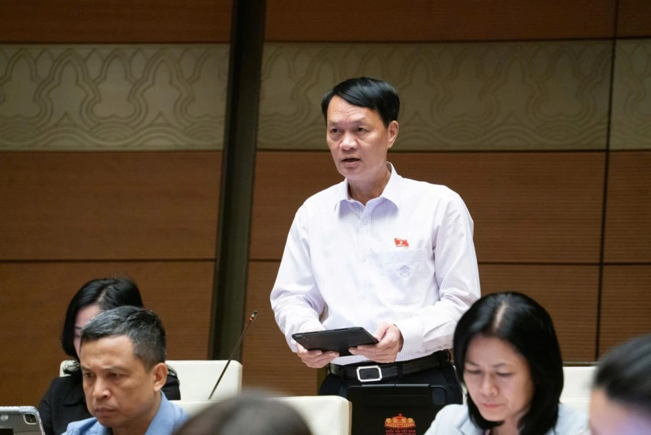 Đề xuất tăng tuổi nghỉ hưu sĩ quan quân đội, tùy đặc thù từng vị trí Đề xuất tăng tuổi nghỉ hưu sĩ quan quân đội, tùy đặc thù từng vị trí