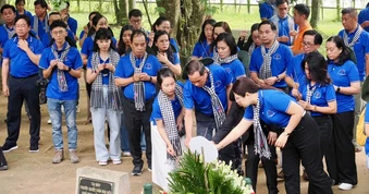 Đi trước mở đường, đồng hành kiến tạo