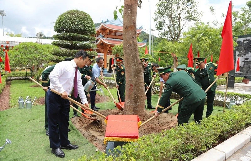 Điện Biên hoàn thành nâng cấp Khu tưởng niệm Anh hùng liệt sĩ Trần Văn Thọ Điện Biên hoàn thành nâng cấp Khu tưởng niệm Anh hùng liệt sĩ Trần Văn Thọ
