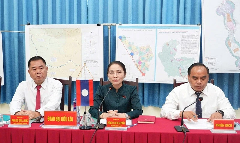 Điện Biên và Luangprabang thống nhất nâng cấp cặp cửa khẩu chính Huổi Puốc (Việt Nam)-Na Son (Lào) thành cửa khẩu quốc tế