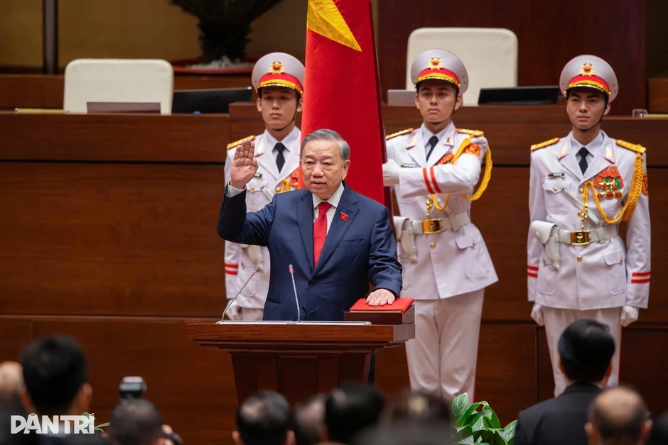 Điện, thư và thông điệp chúc mừng các lãnh đạo cấp cao Việt Nam Điện, thư và thông điệp chúc mừng các lãnh đạo cấp cao Việt Nam