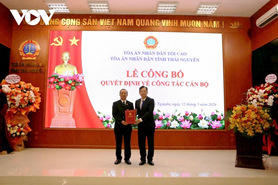 Điều động, bổ nhiệm Chánh án TAND tỉnh Thái Nguyên Điều động, bổ nhiệm Chánh án TAND tỉnh Thái Nguyên